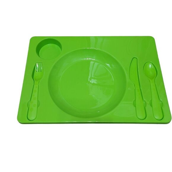 Kids dinner/ lunch trays with utensils - Picture 4 of 5